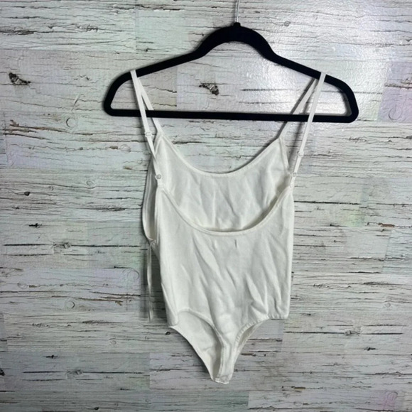 White by the way. Revolve bodysuit size small - Picture 6 of 7
